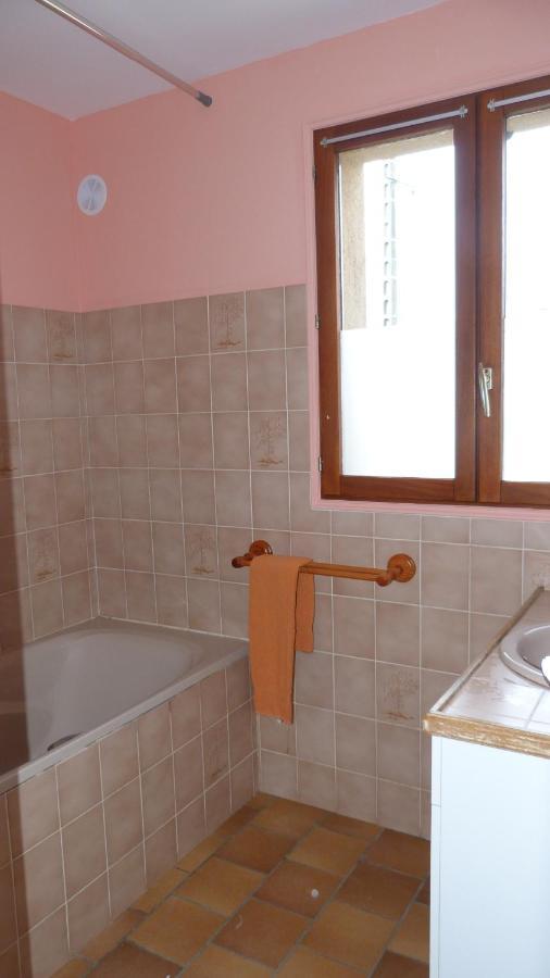 Maison De Vacances Pour 6 Personnes Avec Piscine Lainsecq المظهر الخارجي الصورة
