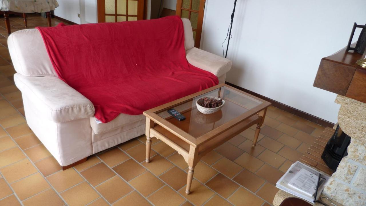 Maison De Vacances Pour 6 Personnes Avec Piscine Lainsecq المظهر الخارجي الصورة